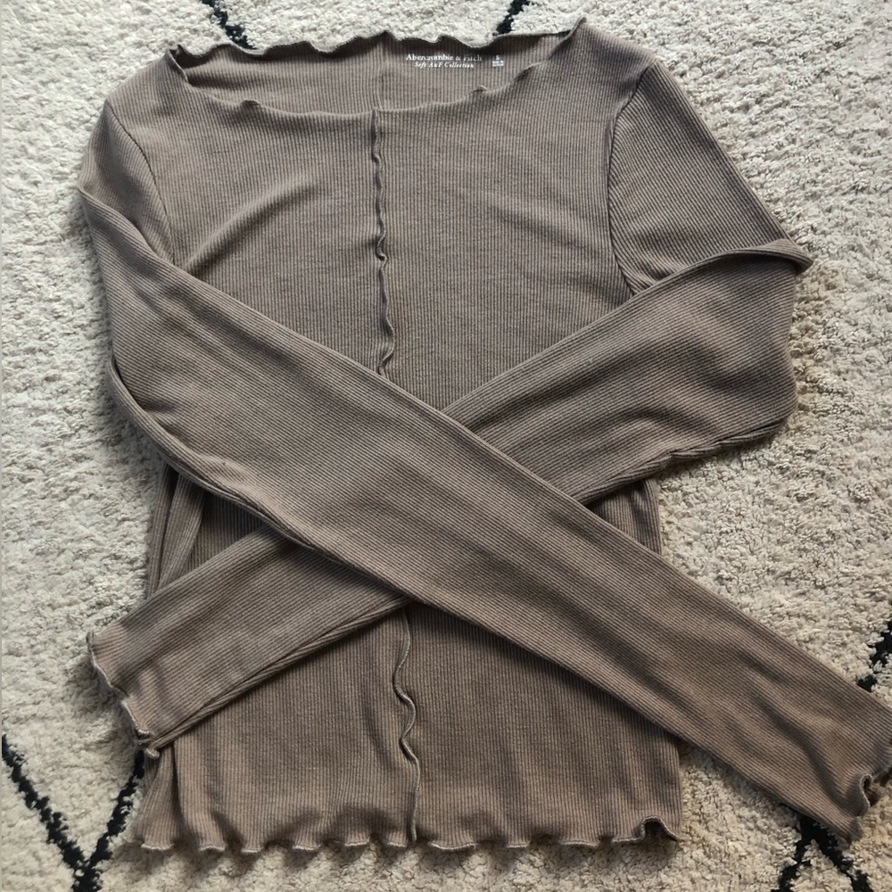 Abercrombie Long-Sleeve Slash Top